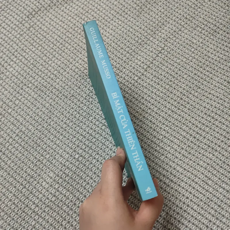 Bí mật của thiên thần - Guillaume Musso 925380