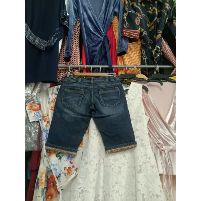 Quần short và ngố 557359