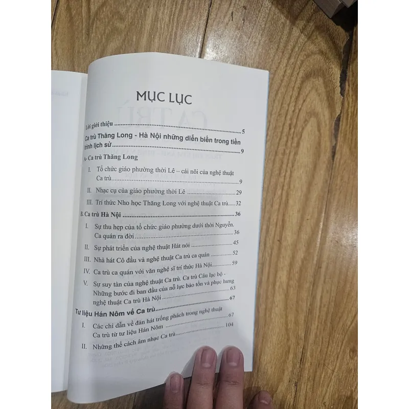 Ca trù Thăng Long - Hà Nội 
75k (bìa 150k) 553281