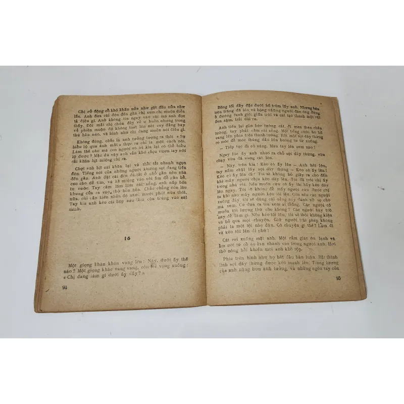 Tiểu thuyết Nhật NGƯỜI ĐÀN BÀ TRONG CỒN CÁT (Kobo Abe) 786316