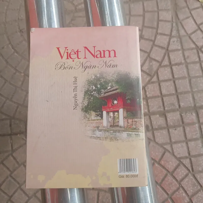 Việt Nam bốn ngàn năm 1007131