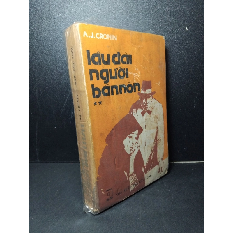 Lâu đài người bán nón tập 2 mới 60% bẩn bìa, ố vàng 1987 A.J. Cronin HCM2603 VĂN HỌC 919393