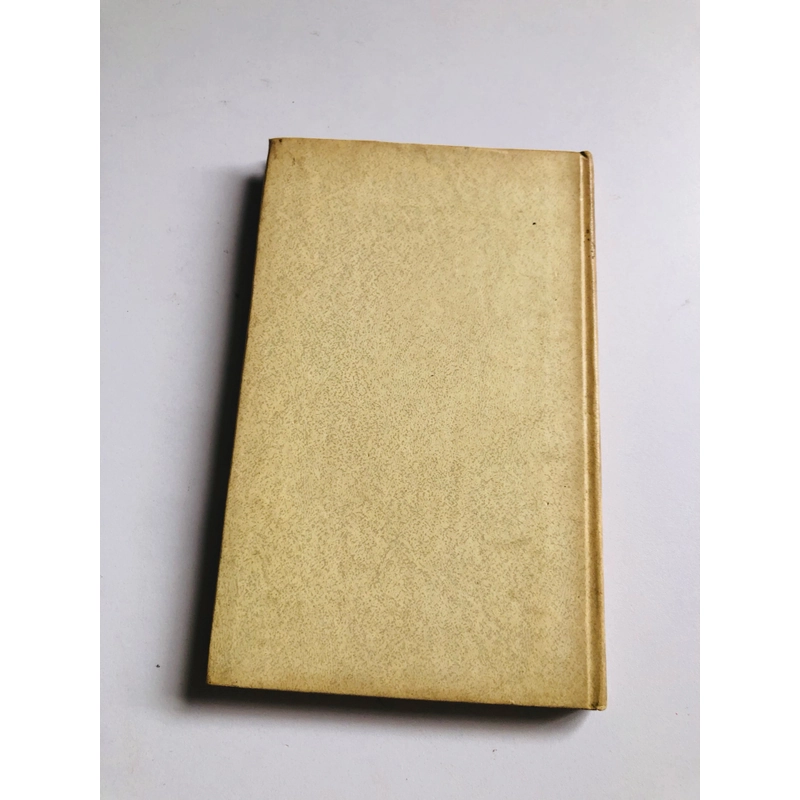 GÂY TÊ TẠI CHỖ  - sách bìa cứng, 226 trang, nxb: 1983 532323