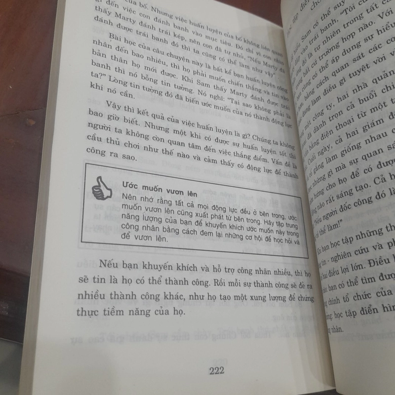 Annebruce, J.S.Pspitone - BÍ QUYẾT TRUYỀN CẢM HỨNG LÀM VIỆC CHO CẤP DƯỚI 455557