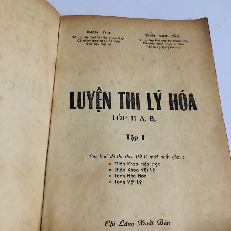 📚 LUYỆN THI LÝ HOÁ LỚP 11 A, B 📚 571039