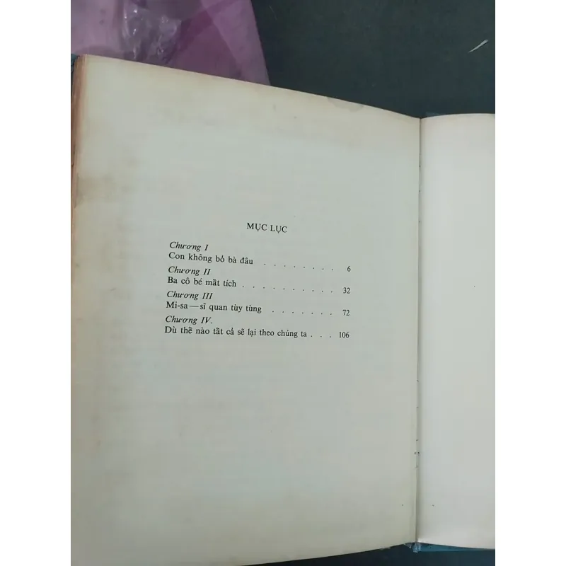 Nữ du kích La-ra- tg Na- đê- giơ- đa Na- đê- giơ- đi - na( sách liên xô 1989 1006410