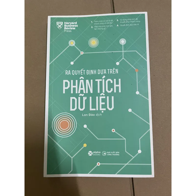 Ra quyết định dựa trên phân tích dữ liệu 729008