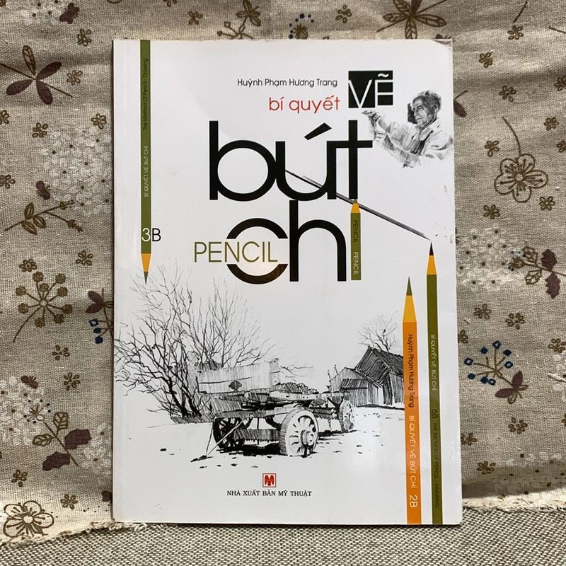 Sách - Bí Quyết Vẽ Bút Chì, tình trạng còn tốt, tặng kèm postcard tô màu và bút nước 278711