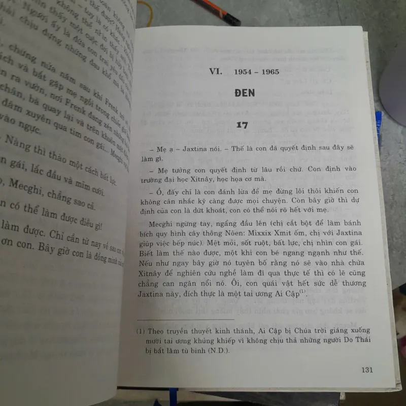 TIẾNG CHIM HÓT TRONG BỤI MẬN GAI - COLLEEN MC CCULLOUCH ( PHẠM MẠNH HÙNG DỊCH) 1039339