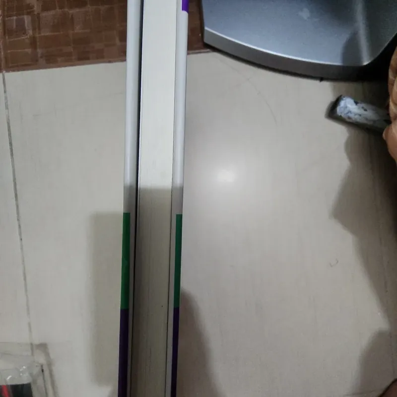 Sách Bơi cùng cá mập mà không bị nuốt chửng mới 90% 522676