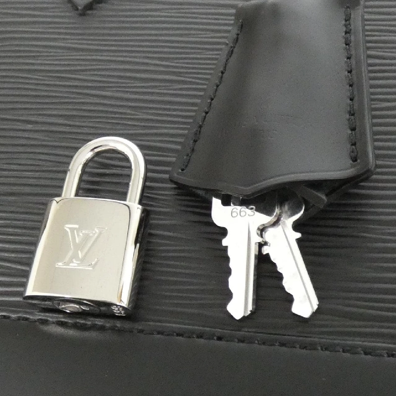 Túi Louis Vuitton Epi Alma BB M40862 616042