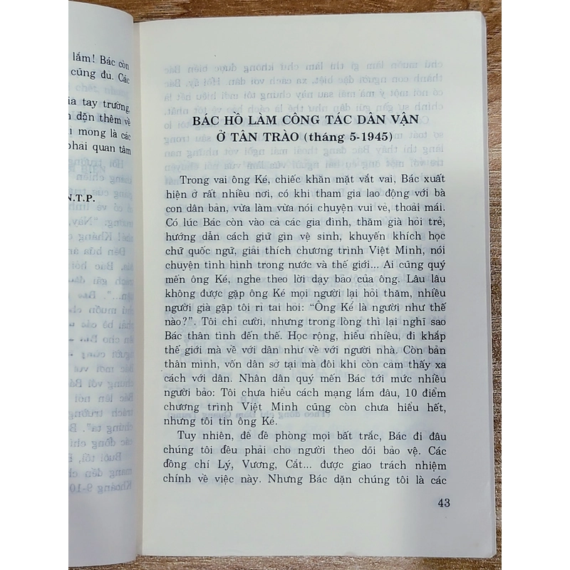 Bác Hồ với chiến sĩ 546578