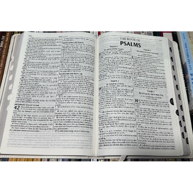 Holy Bible - King James Version 748914