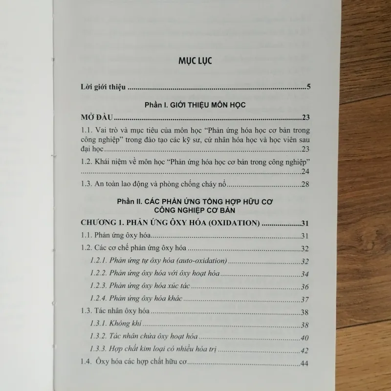 Sách Giáo trình Phản ứng hoá học cơ bản trong công nghiệp 1021652