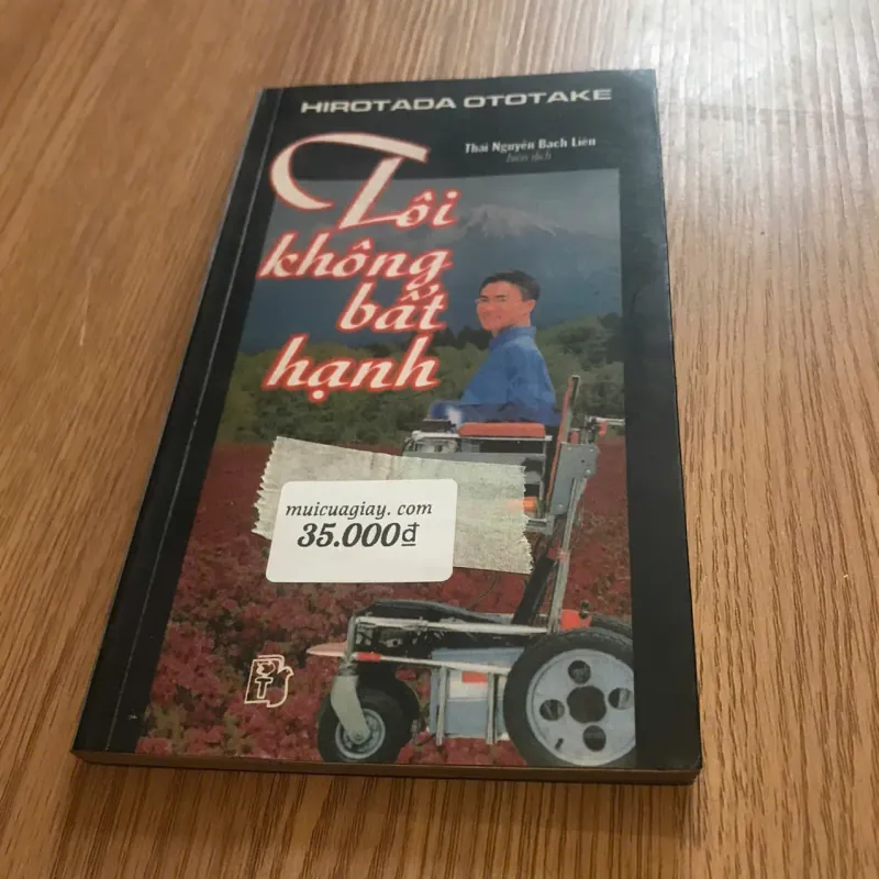 Tôi không bất hạnh - Ototake Hirotada 752359