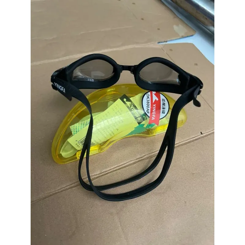 Kính bơi YINGFA mới còn hộp . 969852