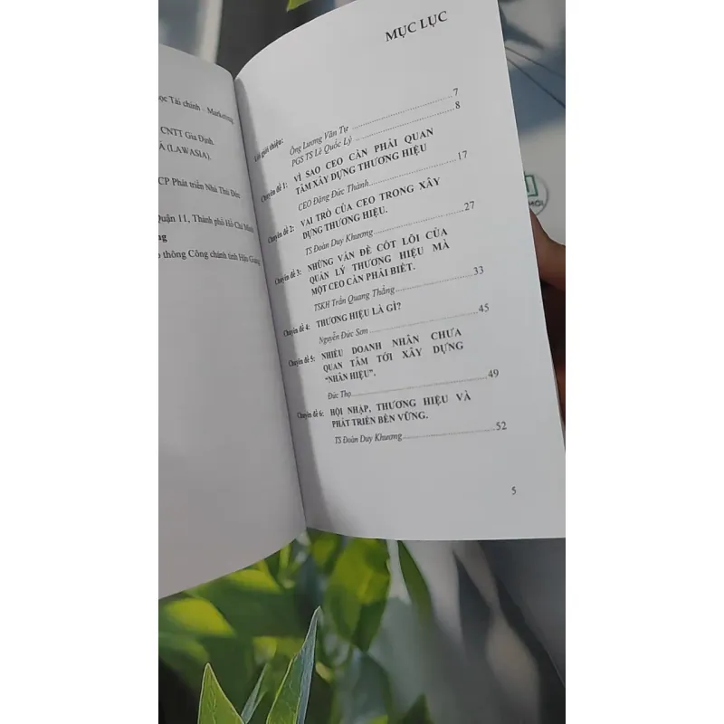 CEO & Thương Hiệu ( Cẩm nang dành cho CEO) 961151