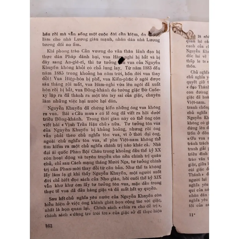 NGUYỄN KHUYẾN NHÀ THƠ VIỆT NAM KIỆT XUẤT - VĂN TÂN  997517