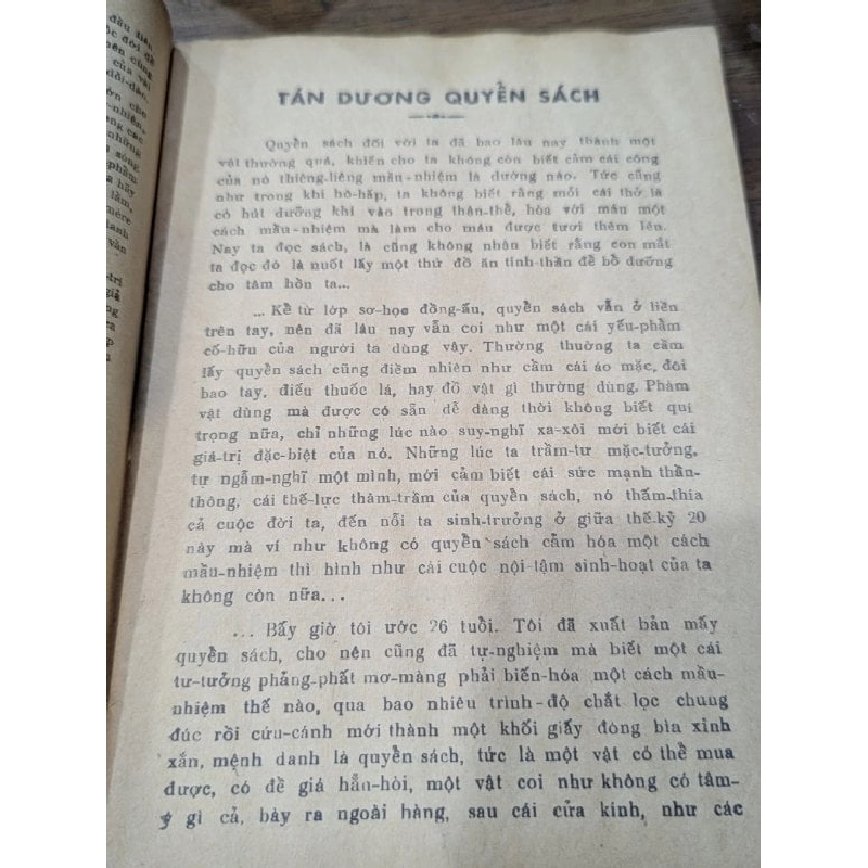 Thư mục 1968 nhà sách khai trí 999115