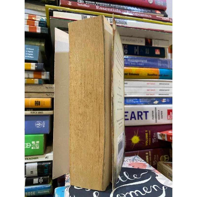 THE BOOK THIEF (A NOVEL) - MARKUS ZUSAK 120823