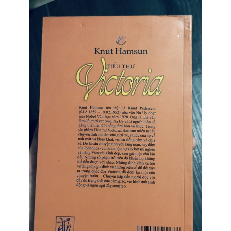 Tiểu thư Victoria - Knut Hamsun 689612
