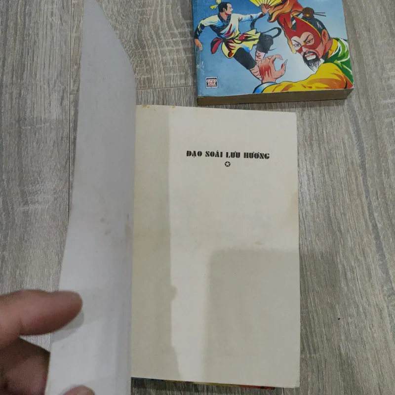 Đạo Soái Lưu Hương - Cổ Long 733950