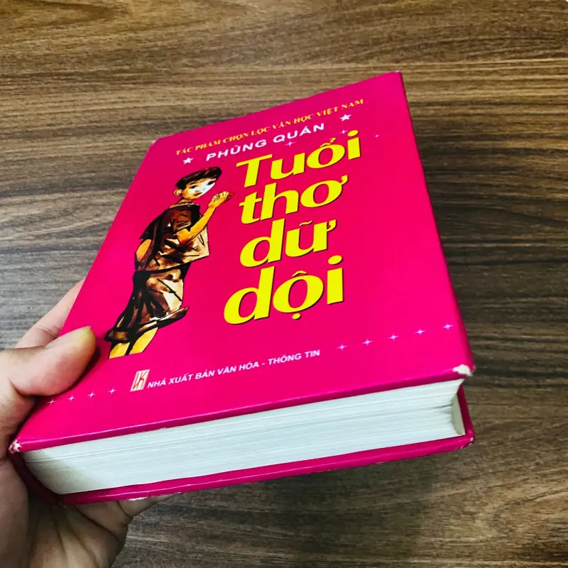 Tuổi thơ dữ dội ( bìa cứng) - Phùng Quán#HATRA 993703