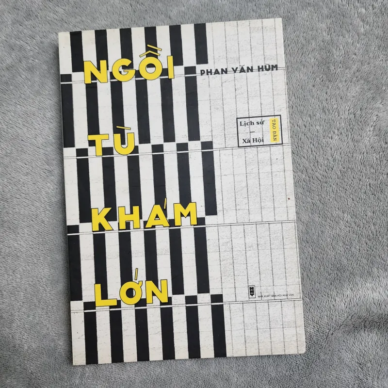 Ngồi tù Khám lớn | Phan văn hùm  756621