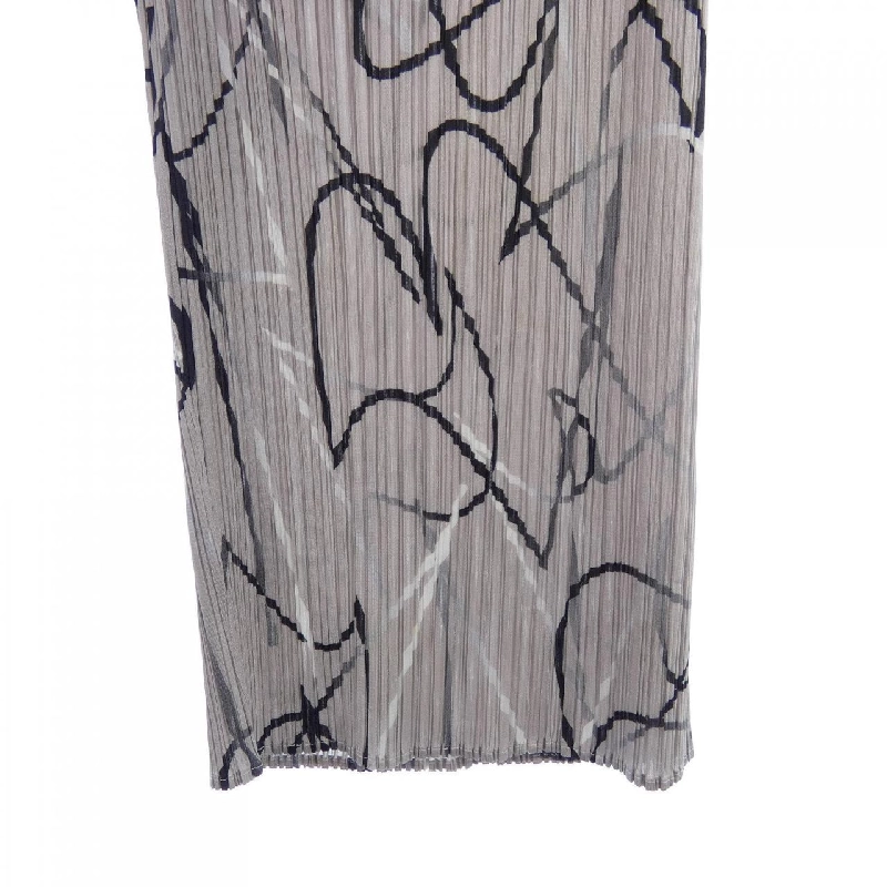 Pleats Please 2020 CONDUCTOR PP03-JF663 7575065 Quần 646807