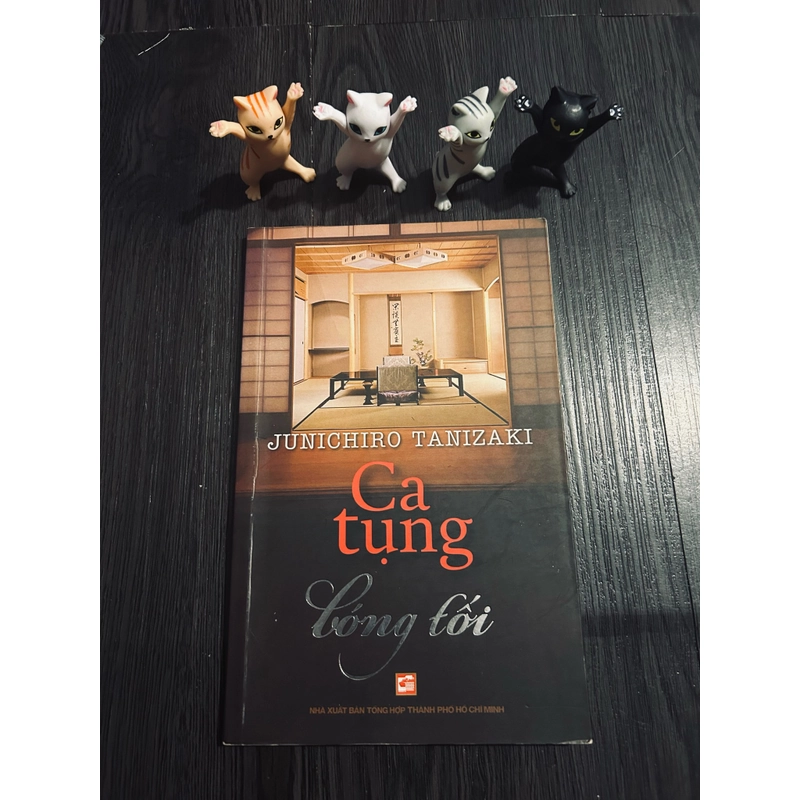 Ca tụng bóng tối 381954