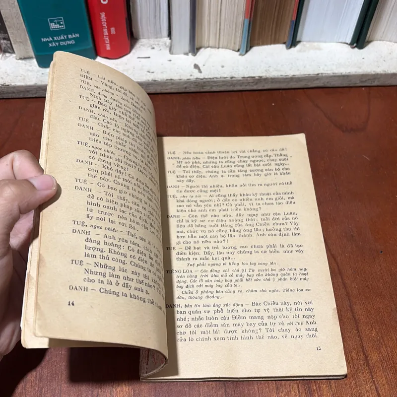 II Sách Xưa: Giao Thừa (Kịch) - Lưu Hậu - 1977 750570