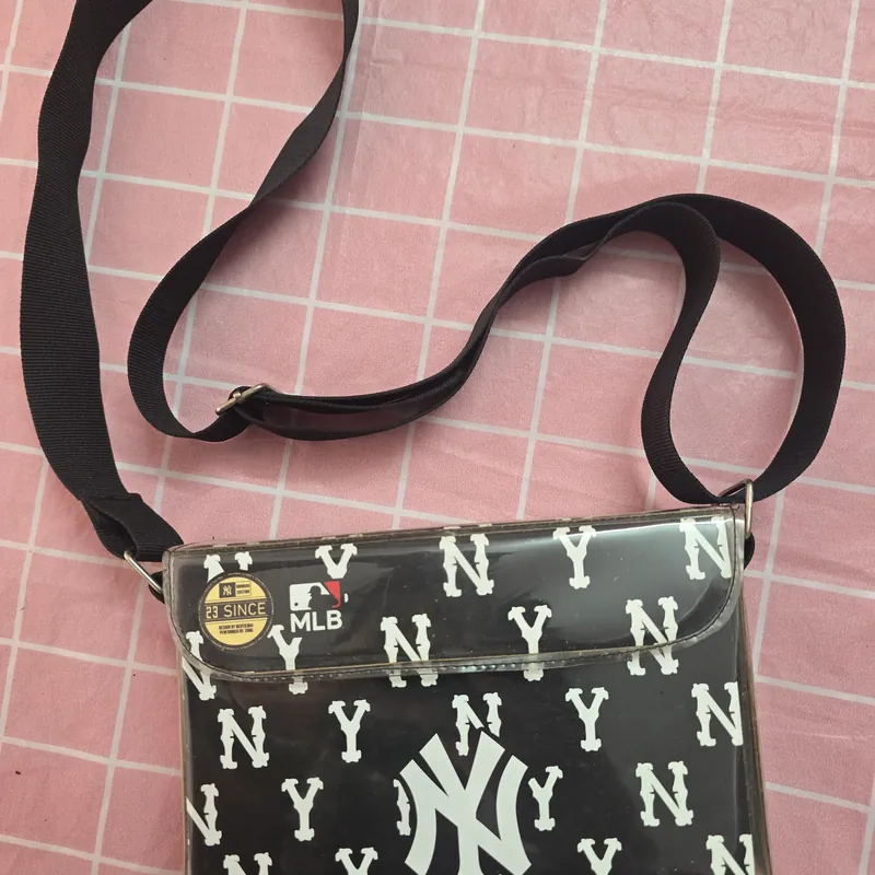 Túi hộp đen thể thao (hàng thanh lý) 578029