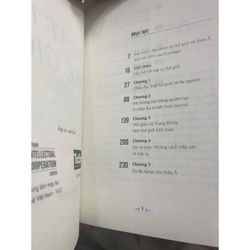 TRẬT TỰ THẾ GIỚI - HENRY KISSINGER 935259