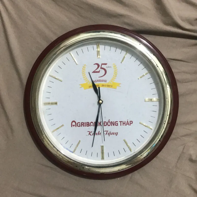 Đồng hồ Agribank tặng 753948