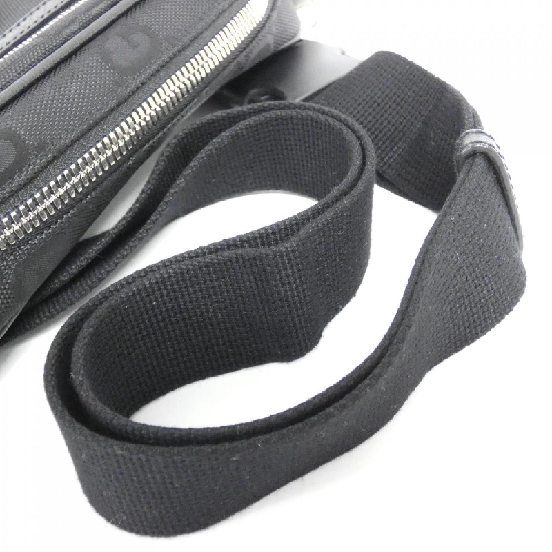 Túi đeo hông GUCCI OFF THE GRID 631341 H9HBN 609416