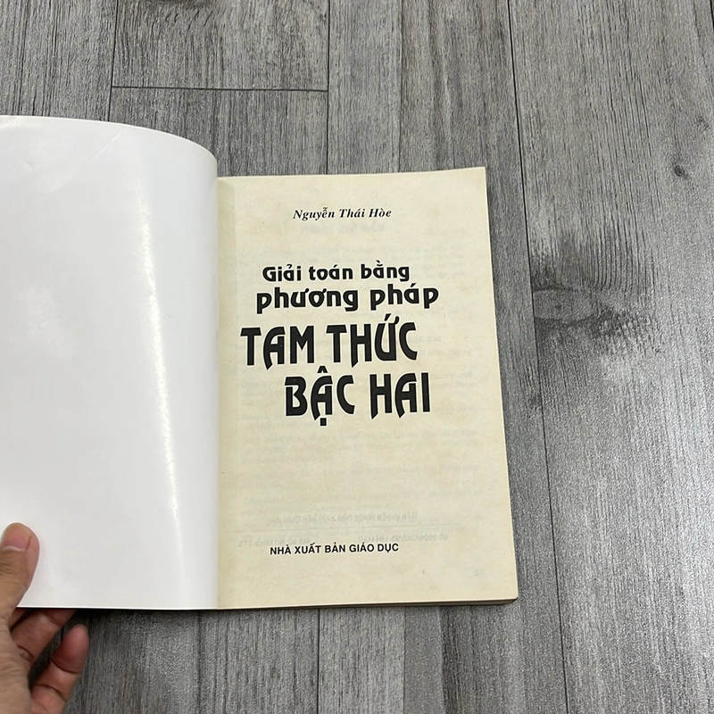 Giải toán bằng phương pháp tam thức bậc hai. 2b4 529589