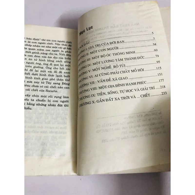 2 cuốn của Hoàng Xuân Việt – sách kỹ năng sống, định hướng tuổi trẻ 756134