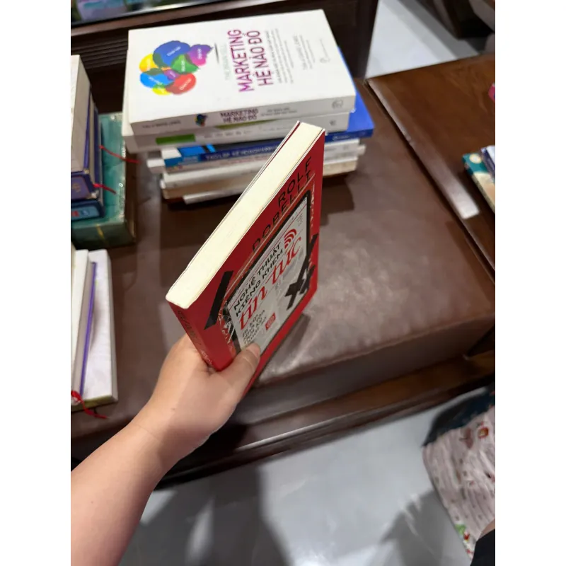 NGHỆ THUẬT KIÊNG KHEM TIN TỨC – ROLF DOBELLI- K4 1019569