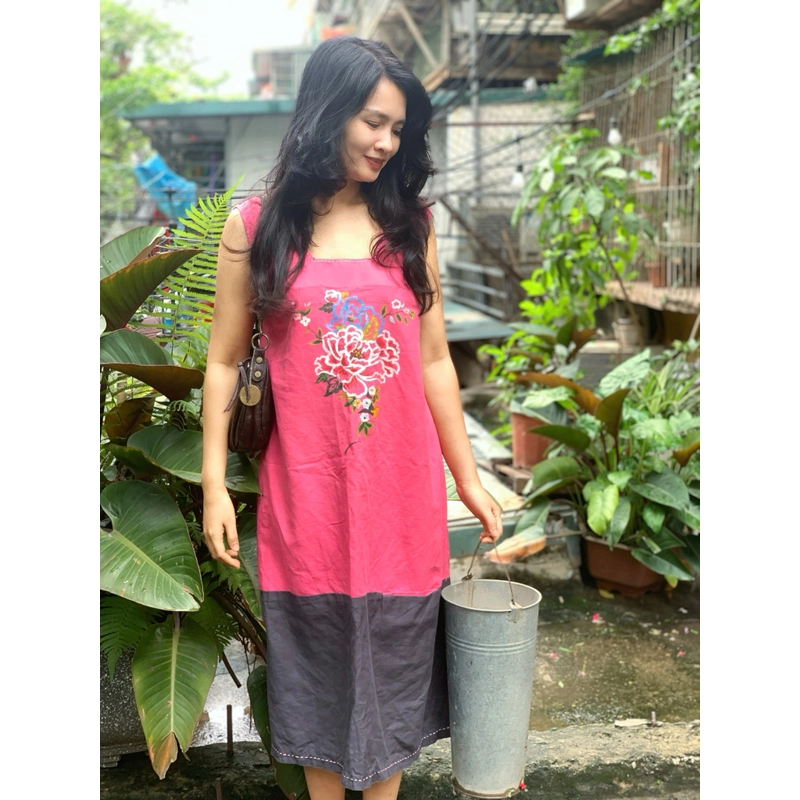 Váy linen bột used còn mới lắm vẽ tay thiết kế  465815