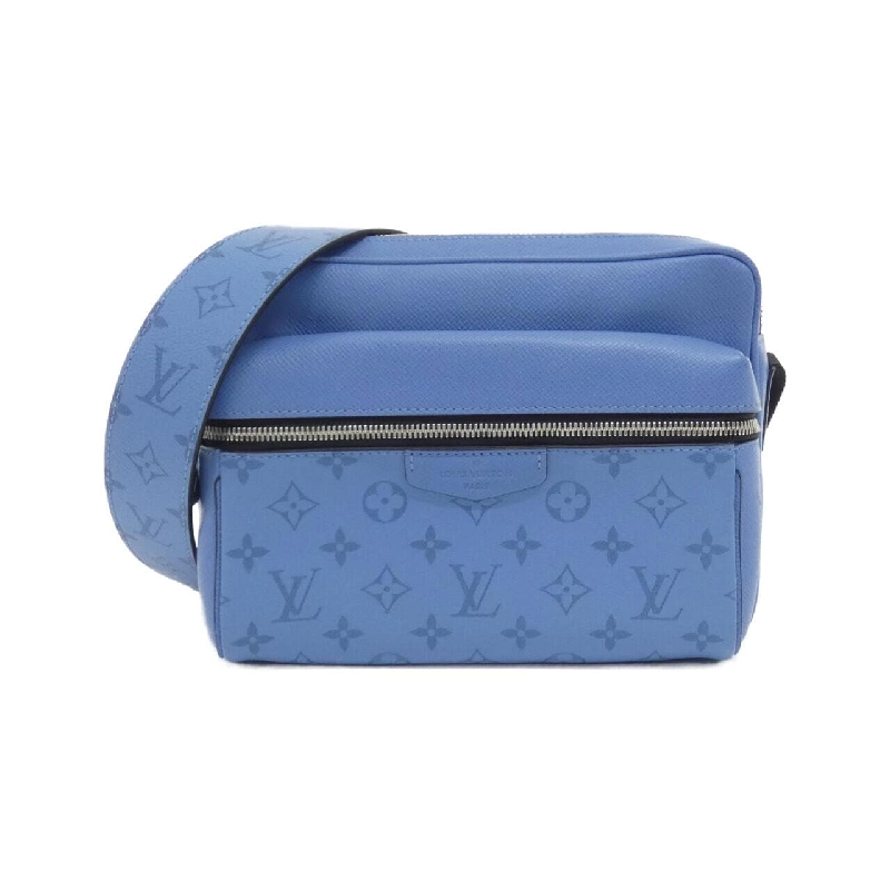 Túi đeo chéo ngoài trời Louis Vuitton Taiga Lama M30749 610681