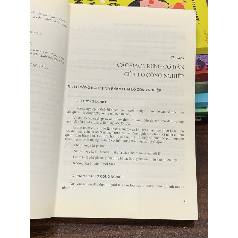 Lò công nghiệp – Phan Văn Trí (chủ biên), Dương Đức Hồng, Nguyễn Công Cẩn 560471