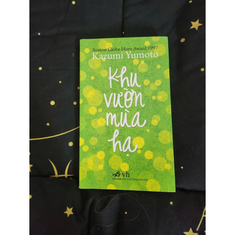 KHU VƯỜN MÙA HẠ - Kazumi Yumoto 597074