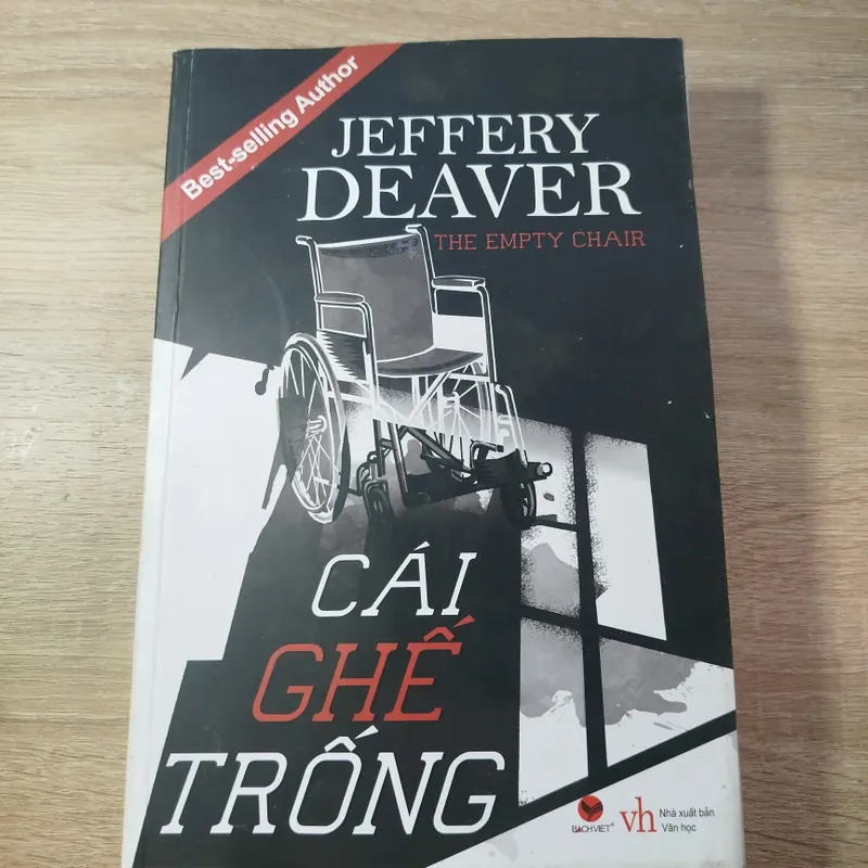 Cái Ghế Trống 688059