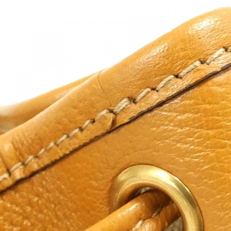 Gucci 602691 HWXAM Túi đeo vai - Hàng hiệu Chính hãng 768595