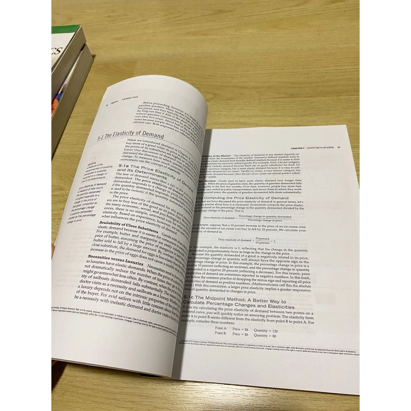 Sách tiếng anh Principles of Microeconomics Mankiw 479719