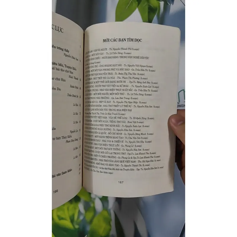 Thi Hào Nguyễn Du - Từ Thơ Chữ Hán Đến Kiệt Tác Truyện Kiều - PGS. TS. Nguyễn Hữu Sơn.  798439