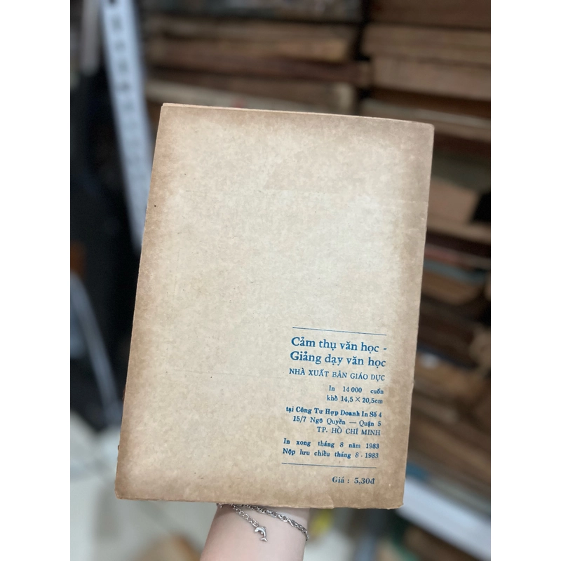 Cảm thuh văn học giảng dạy văn học 1983 476135