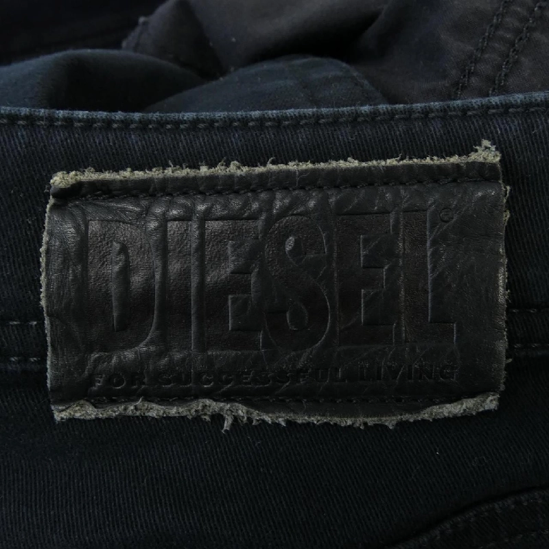Quần jeans DIESEL 00SWJE - Hàng hiệu Authentic 886473