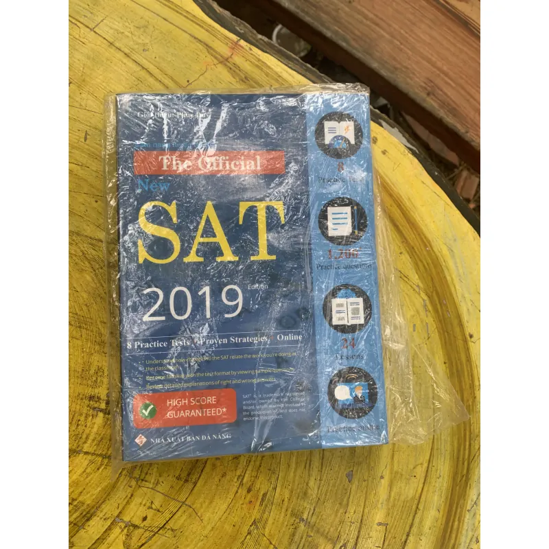 COMBO THE OFFICIAL SAT 2019 & 10 PRACTICE TEST FOR THE SAT 2023 799981
