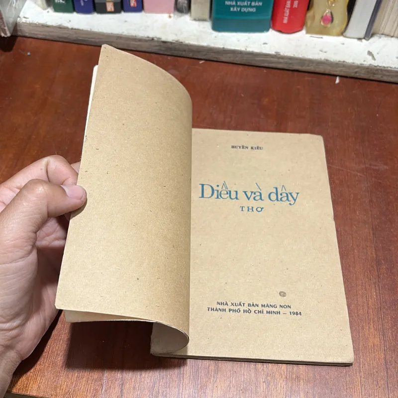 [Sách 8x] - II Thơ: Diều Và Dây - Huyền Kiêu - 1984 797589